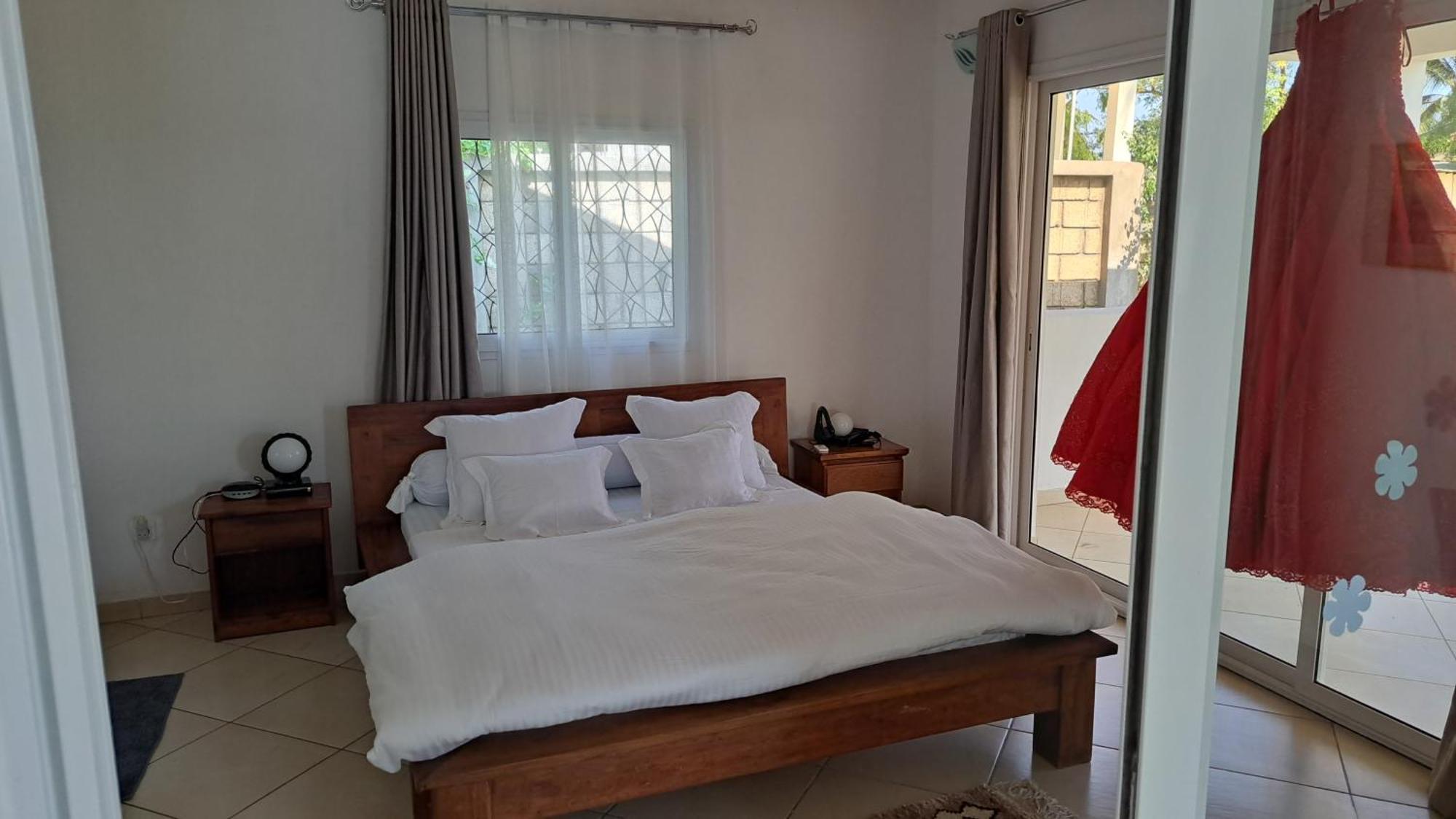 Aux 2 Metis Hotel Toliara Buitenkant foto